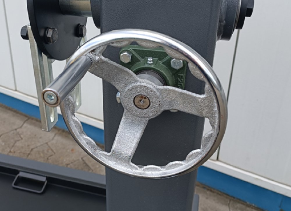 Motorständer / Getriebeständer - 360 Grad schwenkbar mit Auffangwanne & Fahrwerk - B-Ware